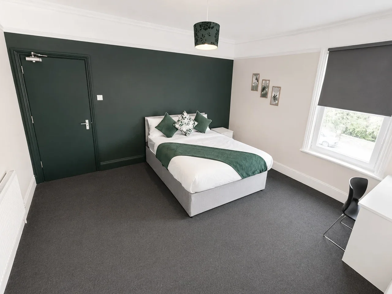 Room Cedars Road in Greater London