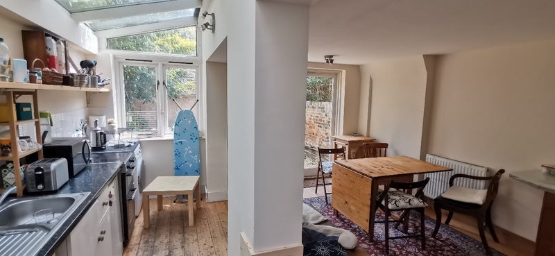 Room Greyhound Road in Greater London