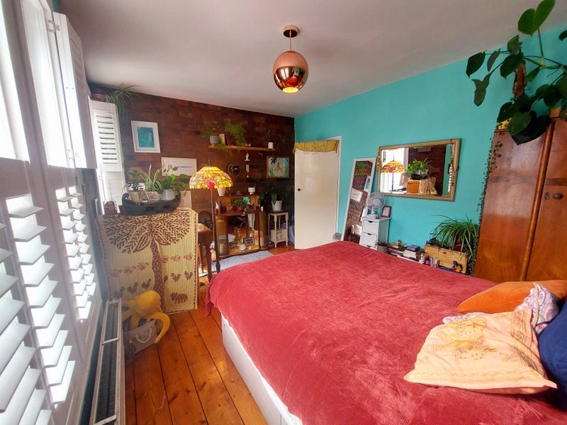 Room Alpine Road in Bristol
