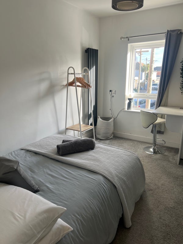 Room Hosker Road in Bournemouth