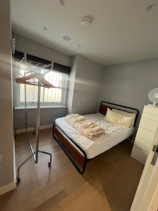 Room Hoxton Street in Greater London