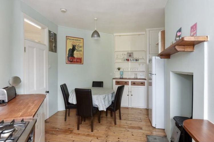 Flat Lillie Road in Greater London