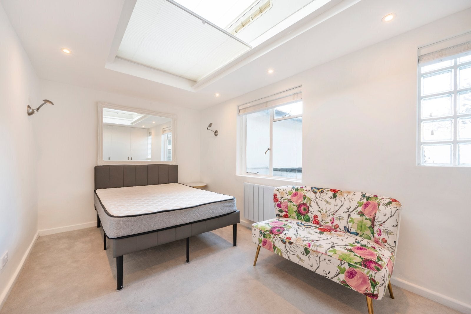 Flat Fitzroy Square in Greater London