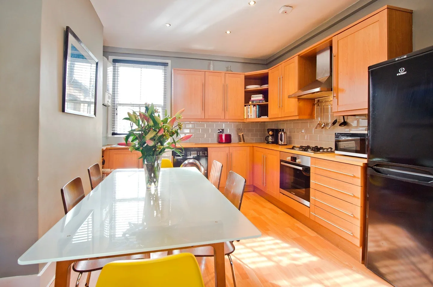 Flat Nascot Street in Greater London