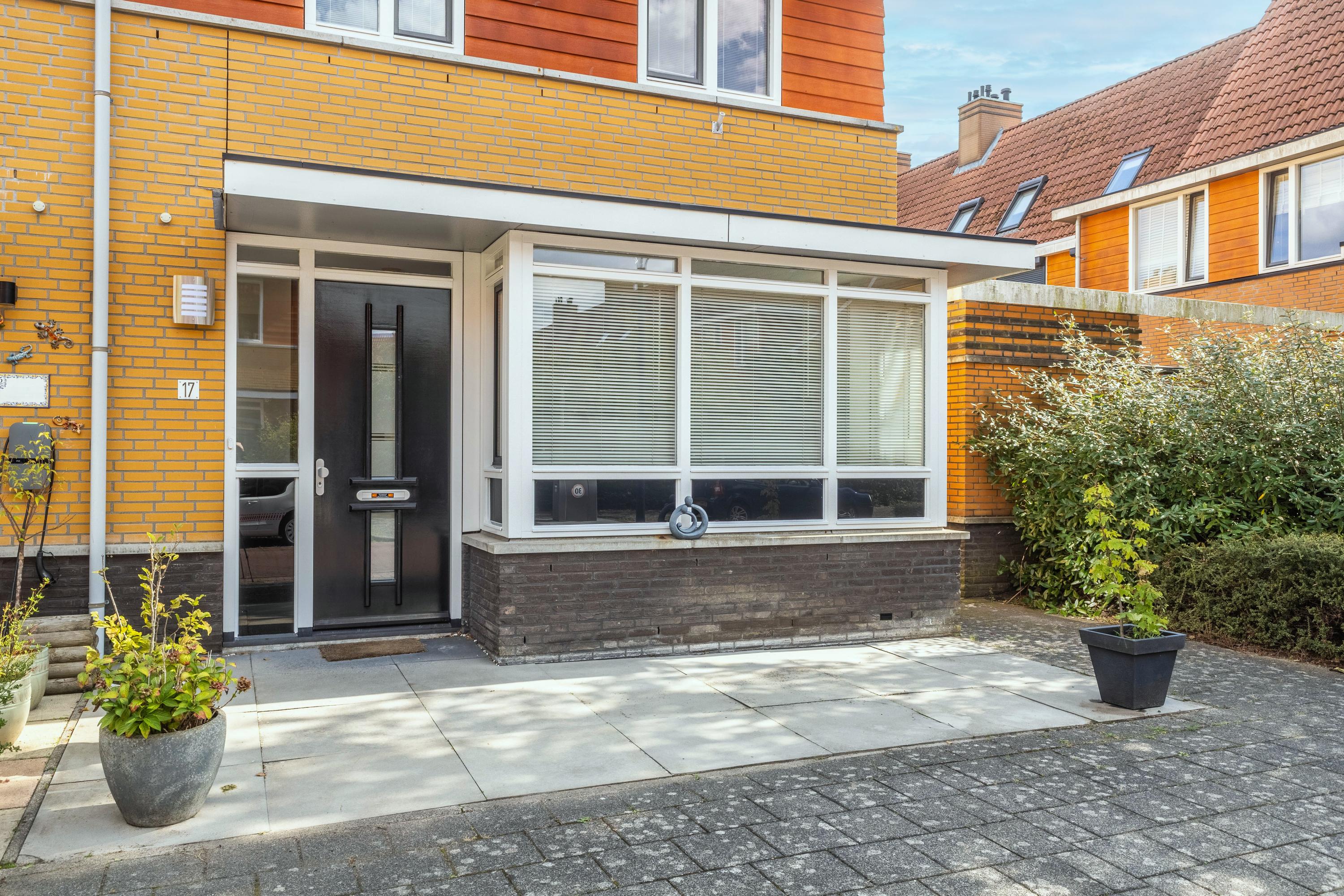 Hoekwoning te koop: Waterhoen 17, Amstelveen
