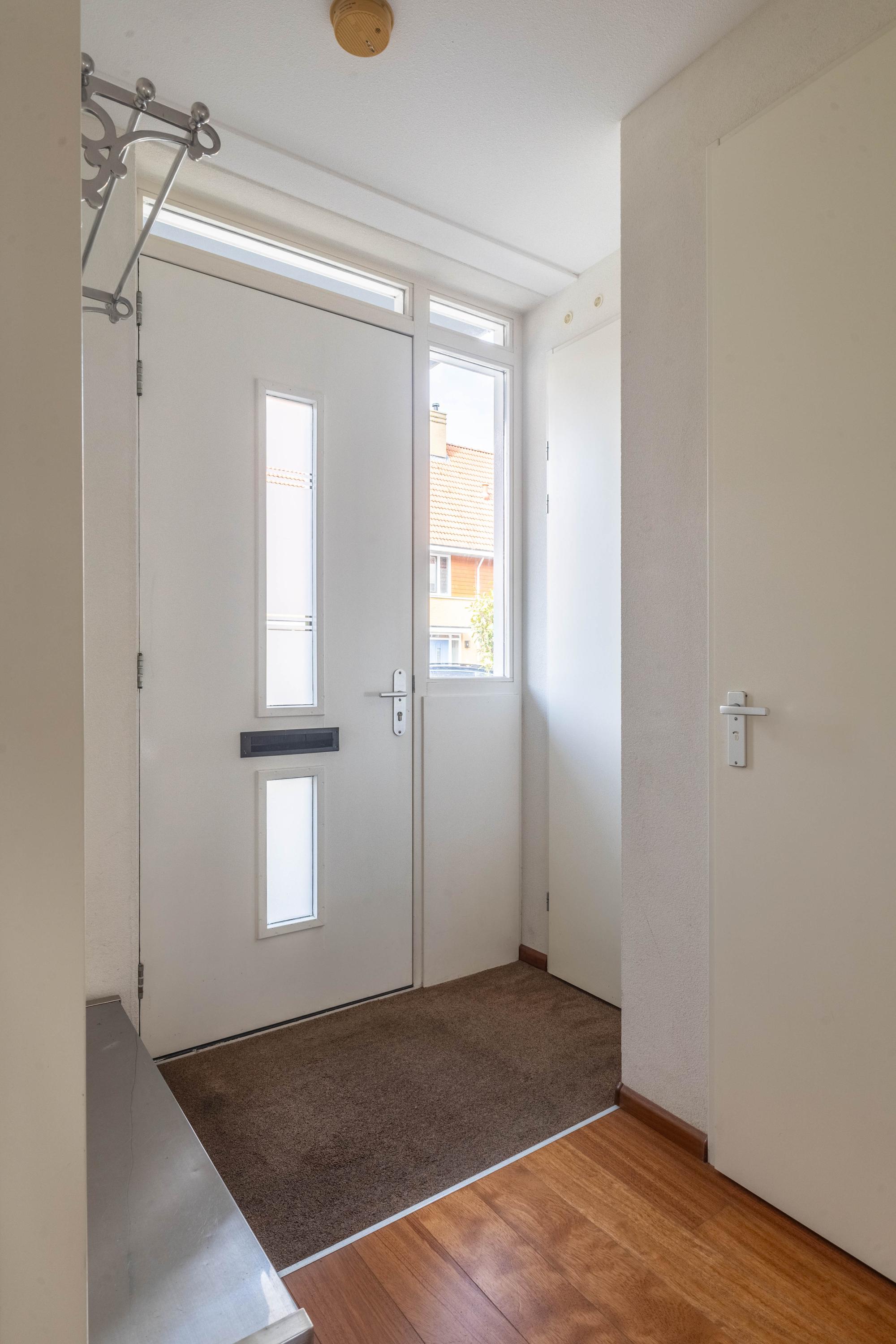Hoekwoning te koop: Waterhoen 17, Amstelveen