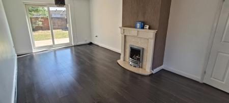 House Mantlefield Road in Corby