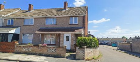 House Mantlefield Road in Corby