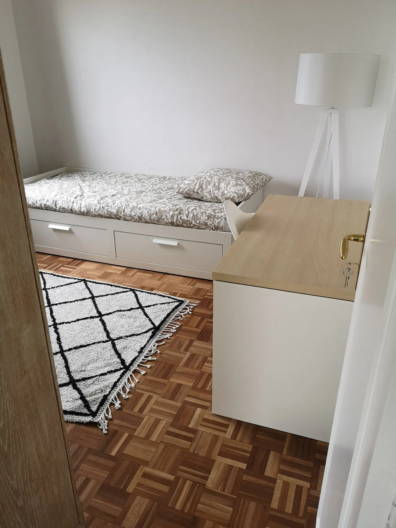 Room Allée des Cerisiers in Le Chesnay-Rocquencourt