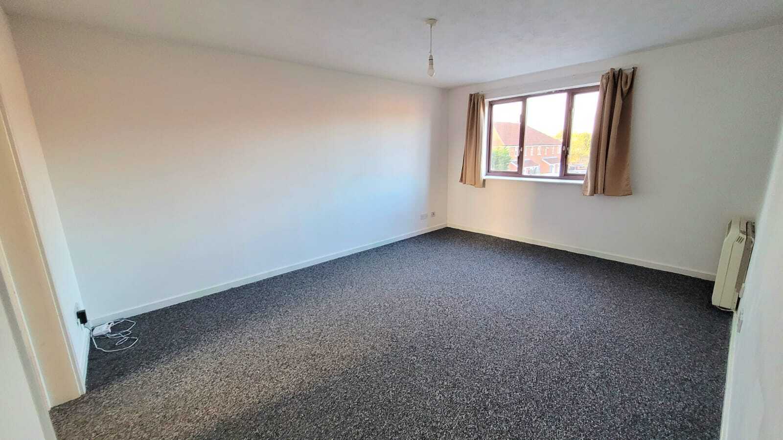 Flat Pentland Avenue in Greater London