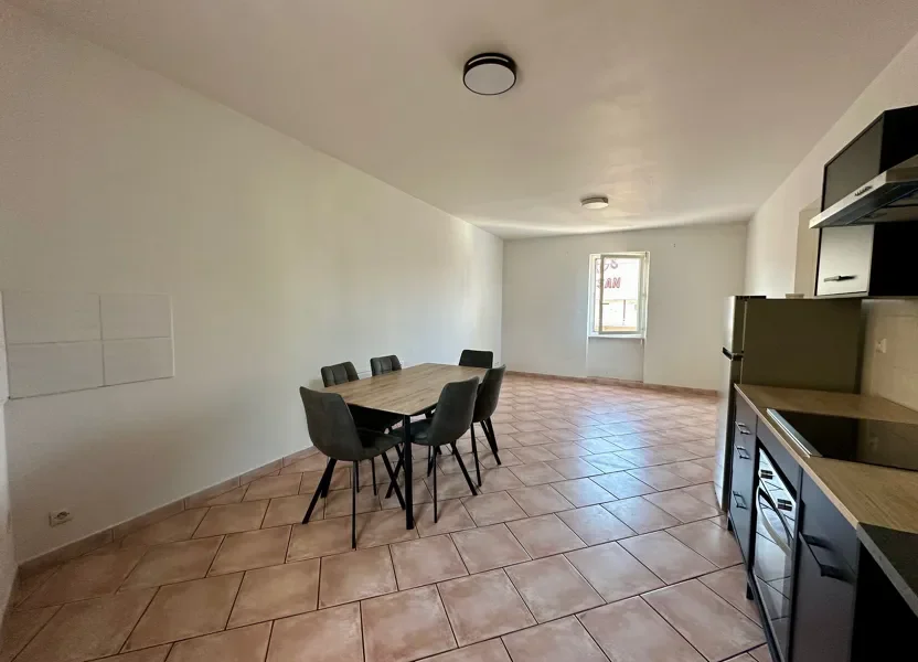 Flat Rue Proudhon in Narbonne