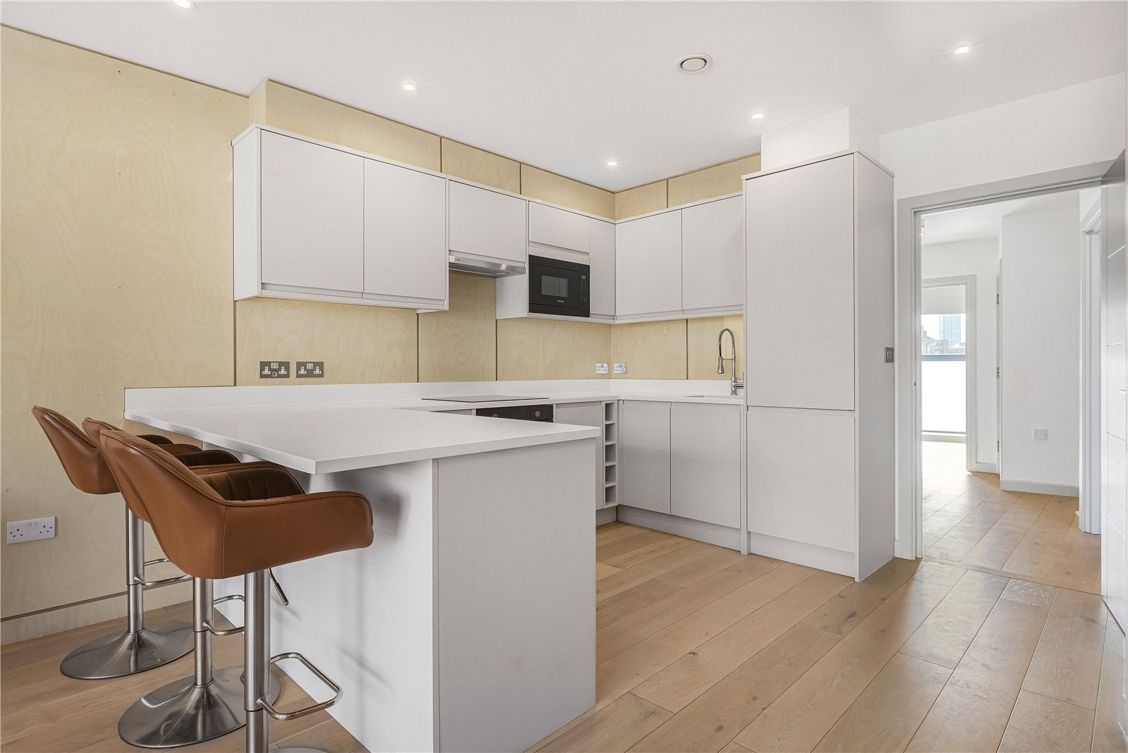Flat Hoxton Street in Greater London