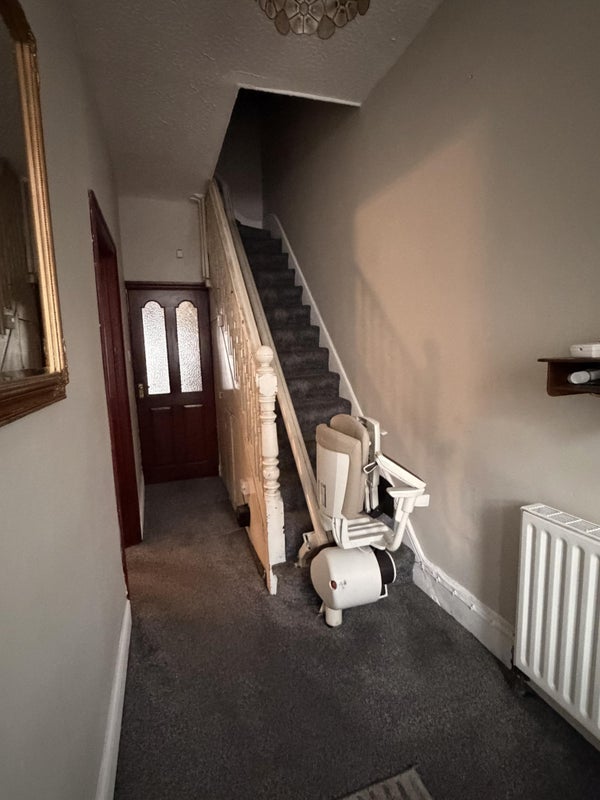 Room Burges Road in Greater London