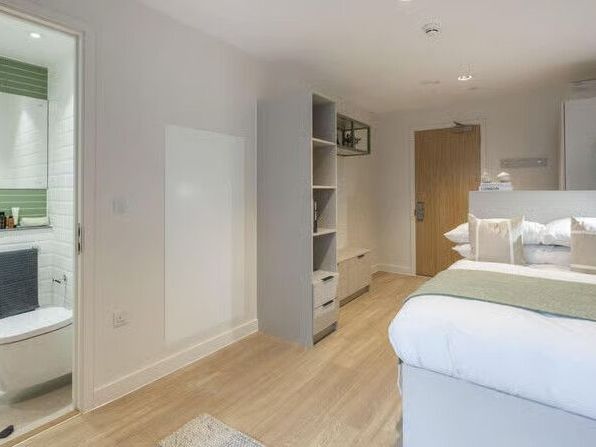 Room Marlborough Street in Bristol