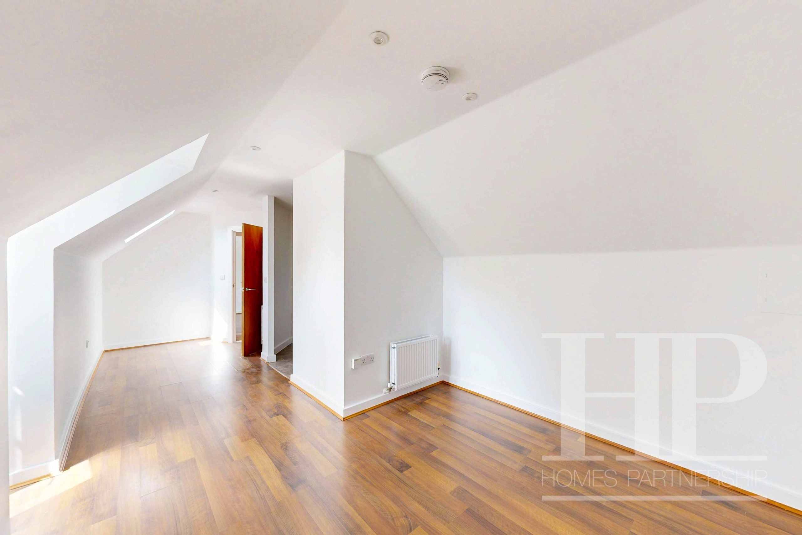 Flat Crabtree Court in Crawley