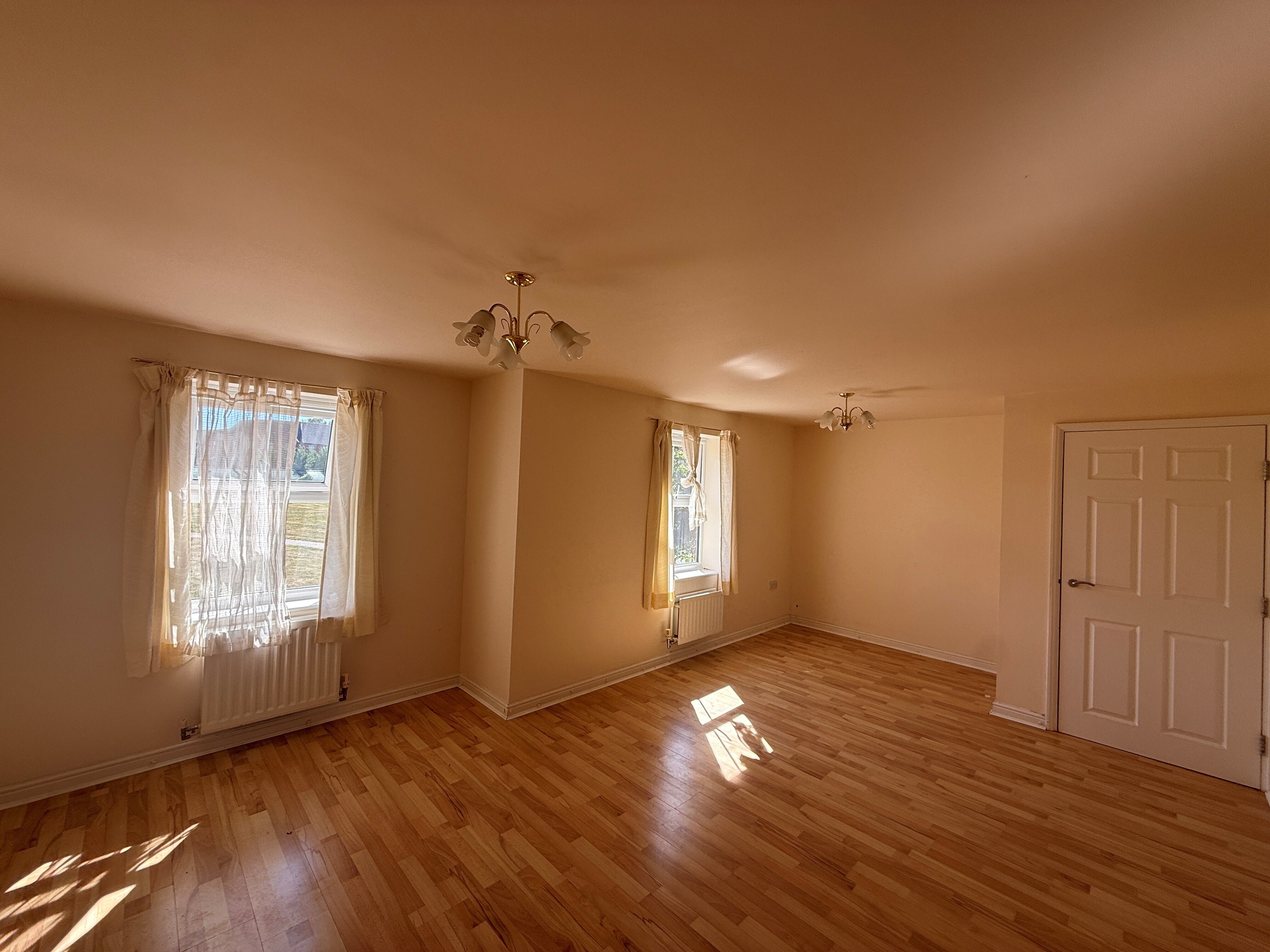 Flat Hinsley Walk in Milton Keynes