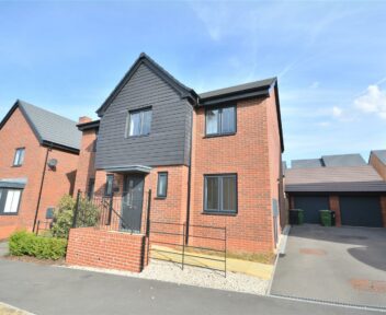 House Bridgeman Drive in Amber Valley
