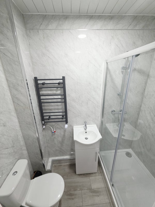 Room Park Lane in Gateshead