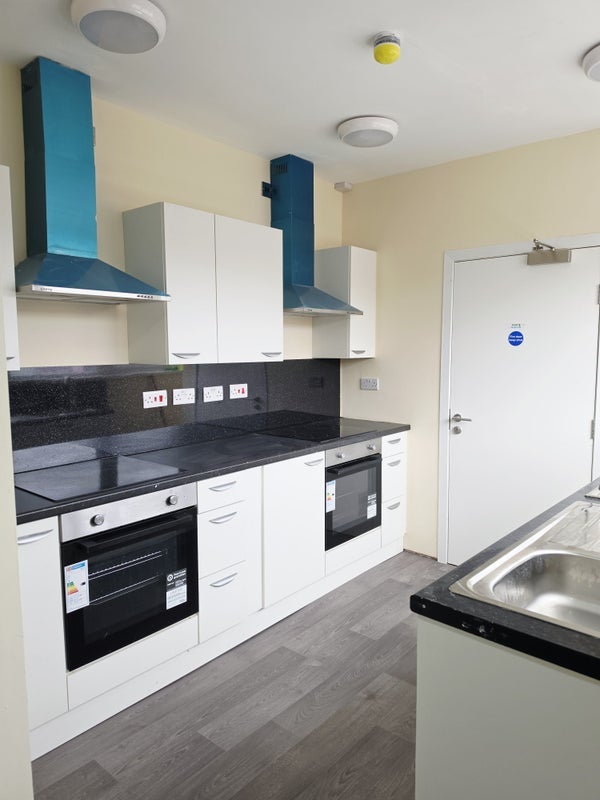 Room Park Lane in Gateshead