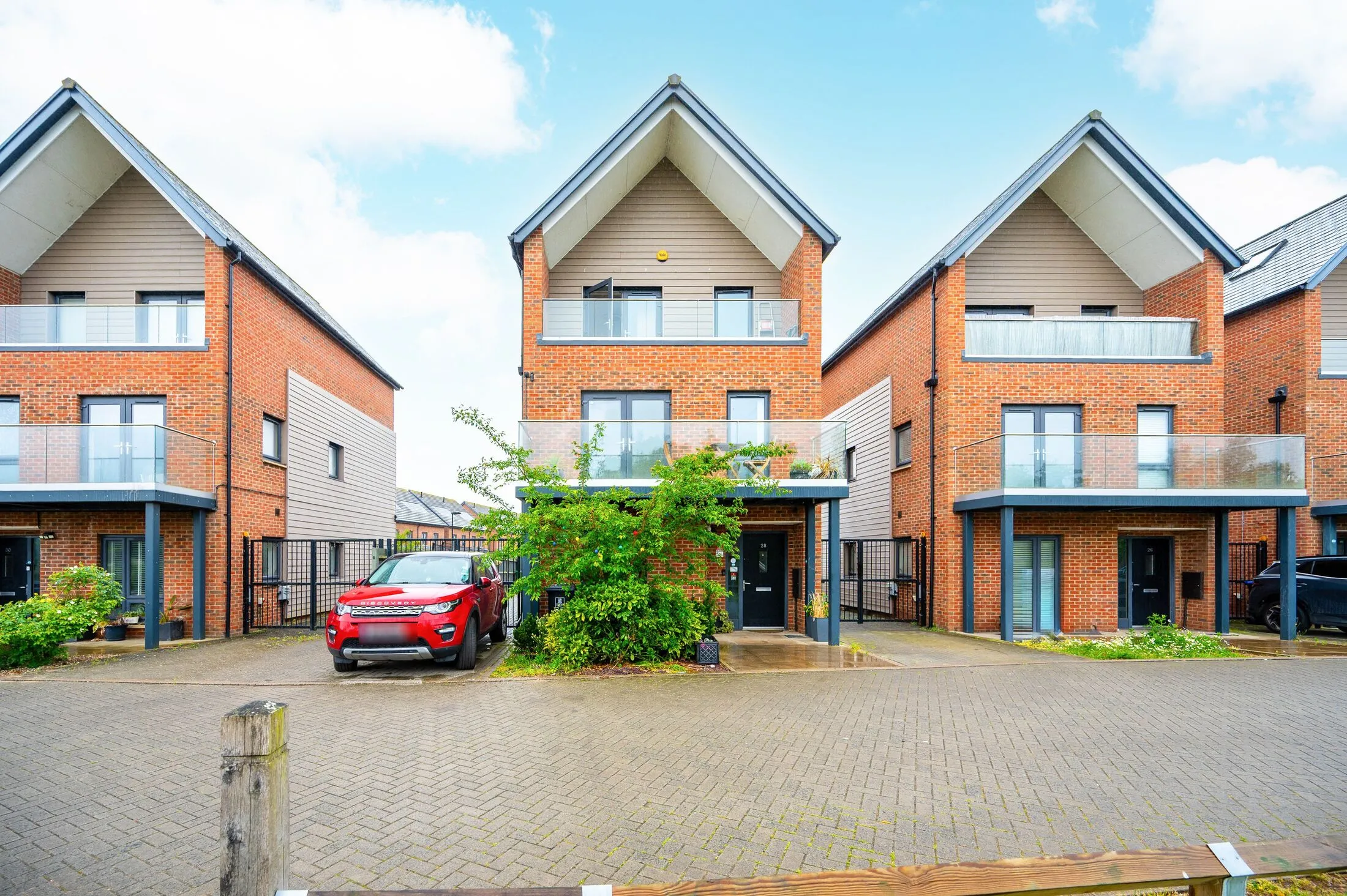 House Jelley Way in Woking