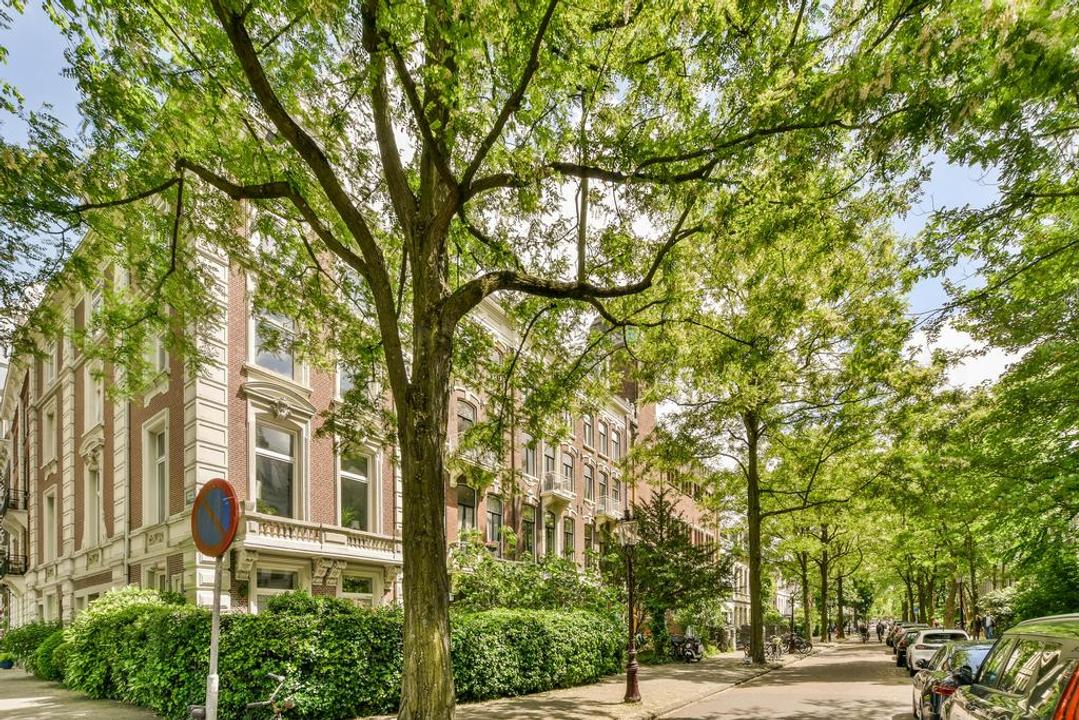 Appartement Henri Polaklaan in Amsterdam