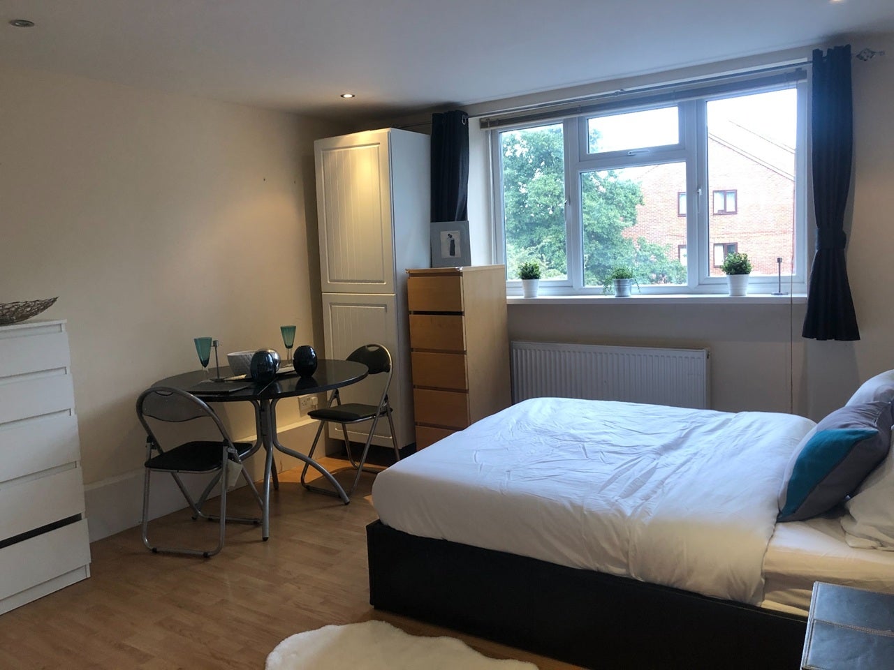 Flat Rayners Lane in Greater London