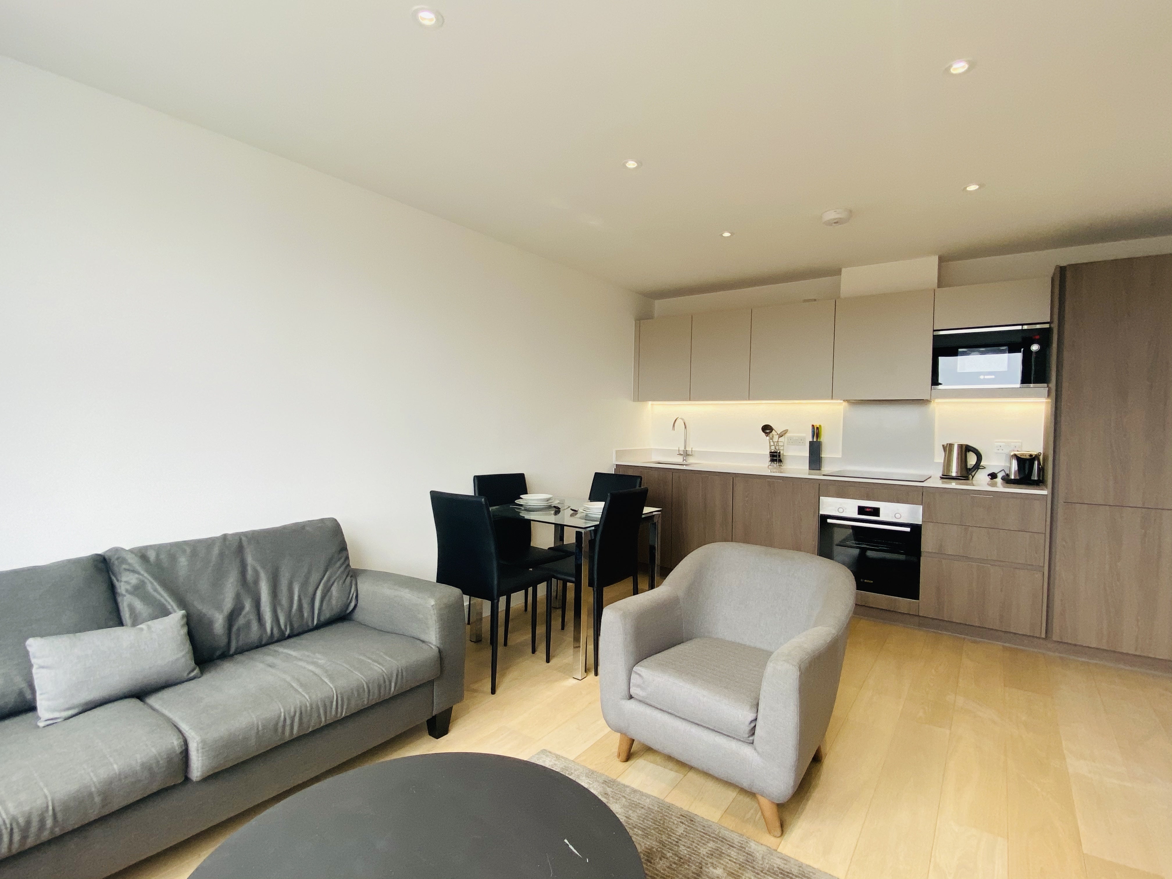 Flat Grimshaw Way in Greater London