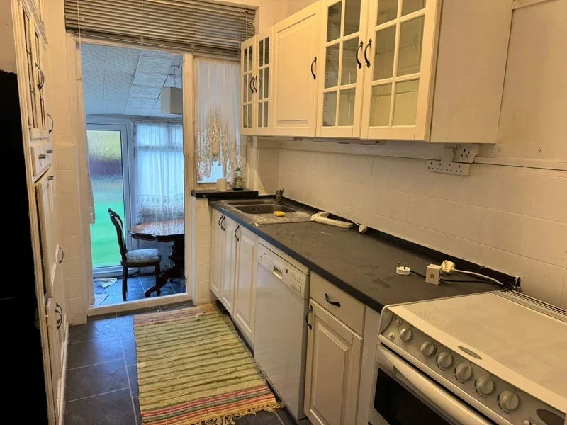 Room Havering Gardens in Greater London