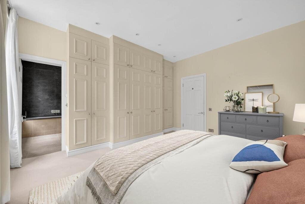 House Hesper Mews in Greater London