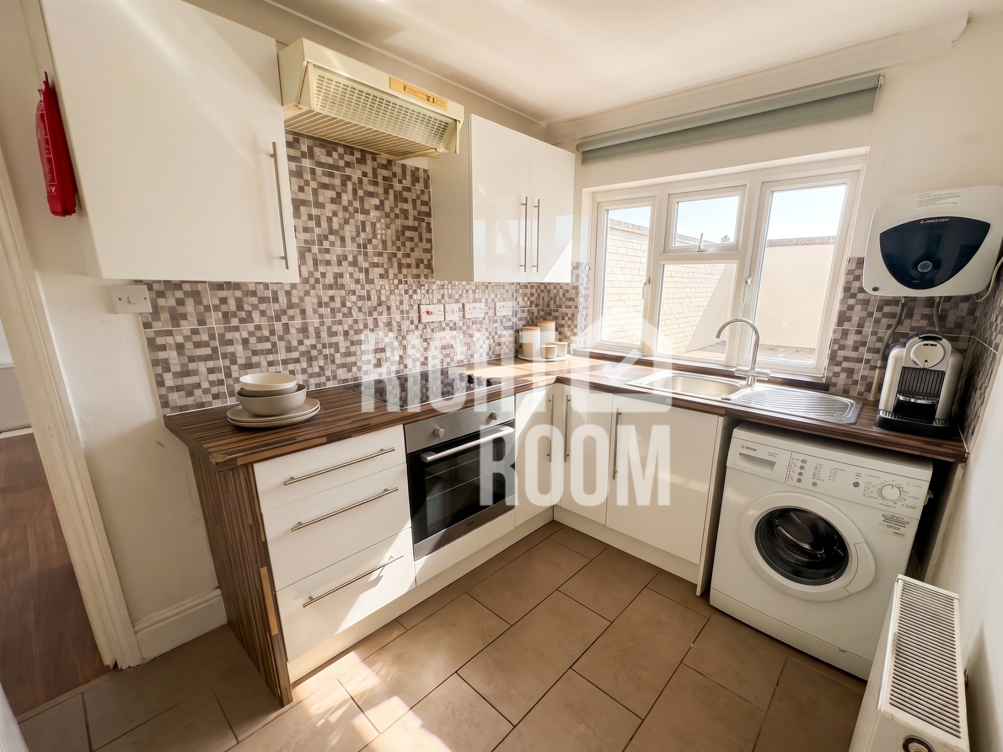 Flat Cranbury Avenue in Southampton