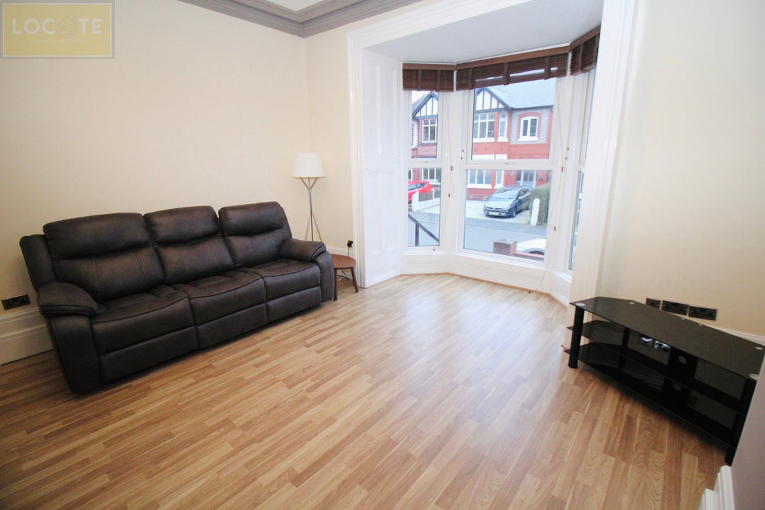 Room Norwood Road in Trafford
