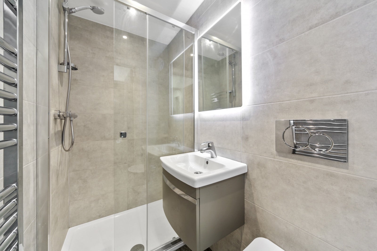 Room Berrymede Road in Greater London
