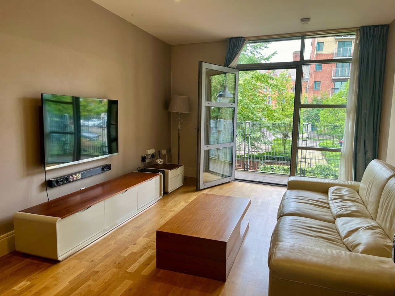 Flat Whitworth Street West in Manchester