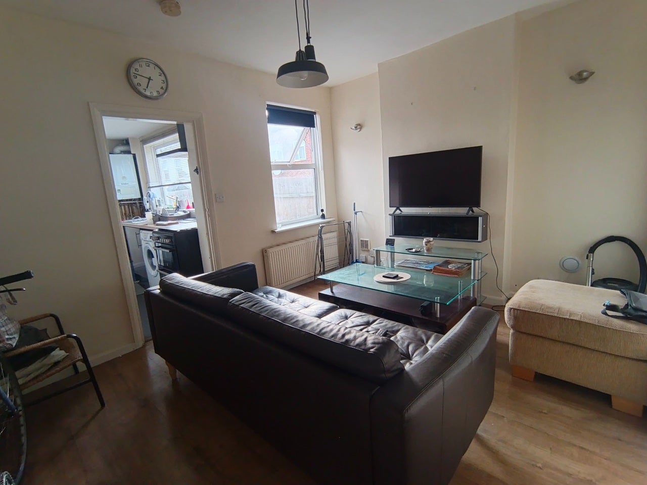 Room Bensham Lane in Greater London