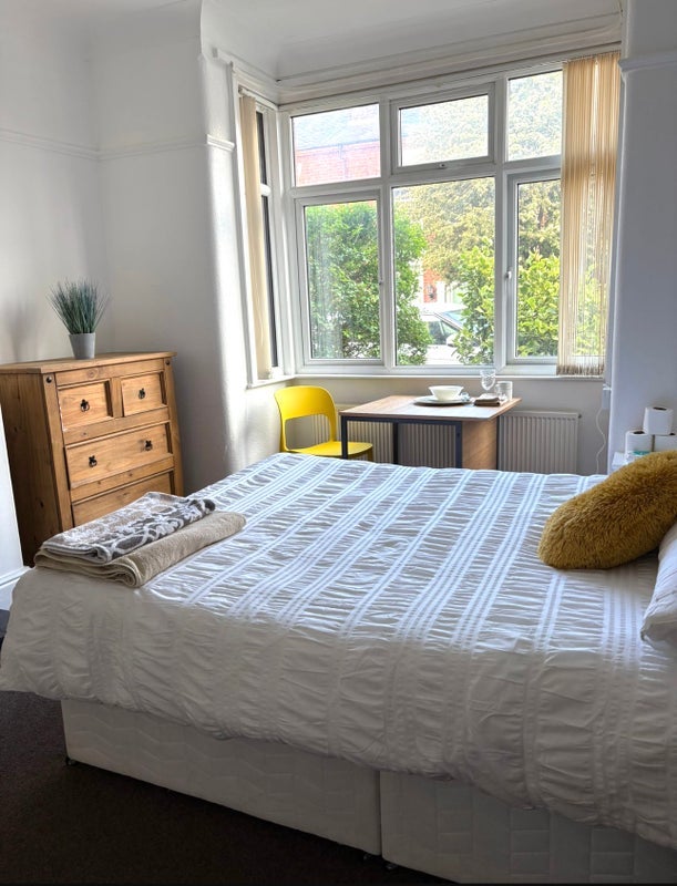 Room Derby Street in West Lancashire