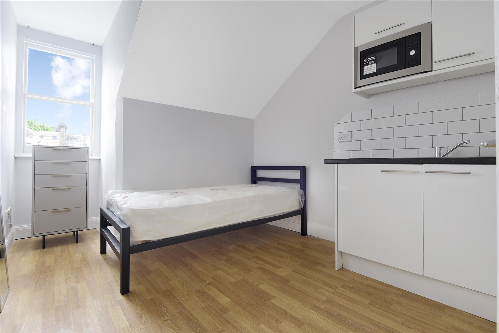 Flat Gunterstone Road in Greater London