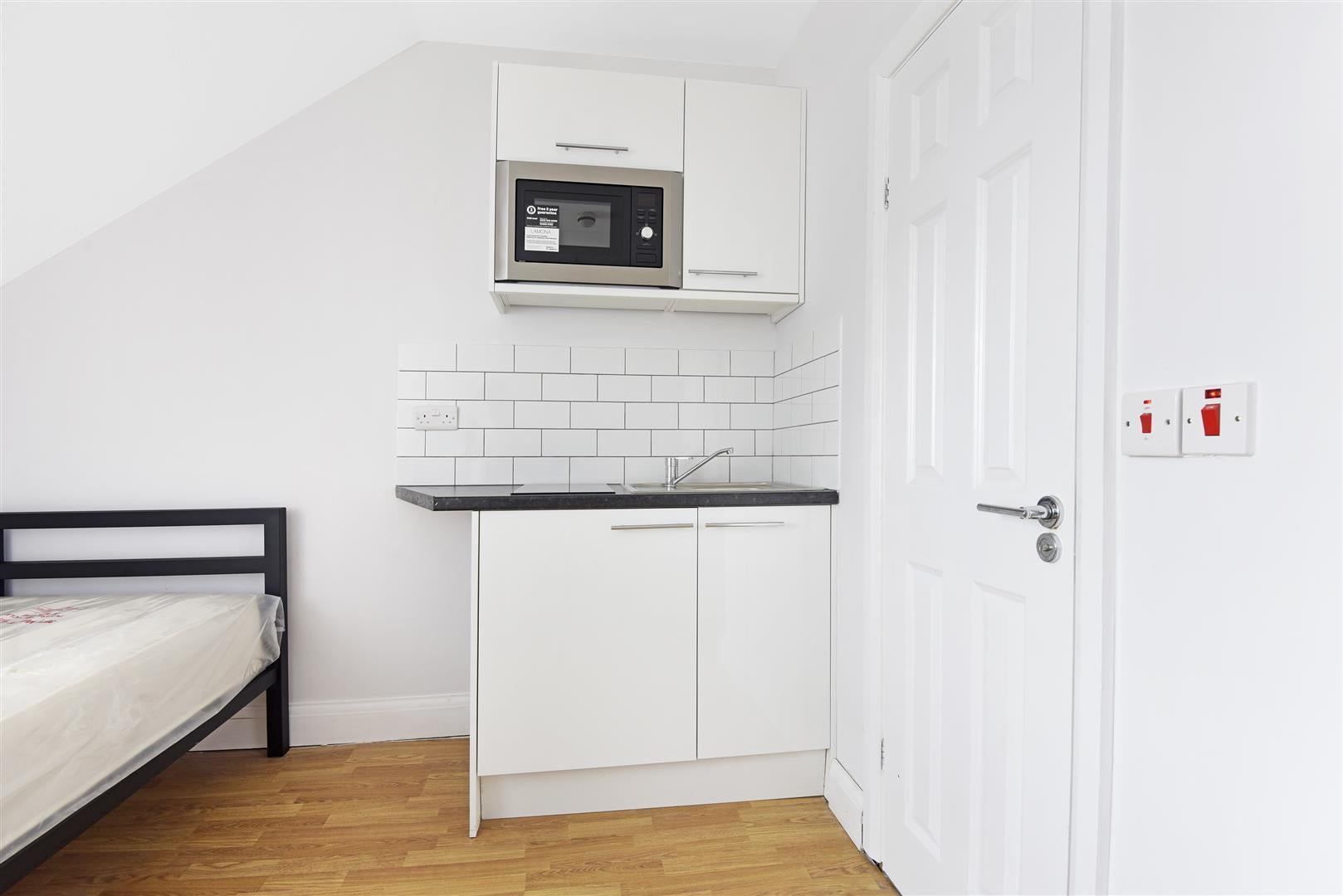 Flat Gunterstone Road in Greater London