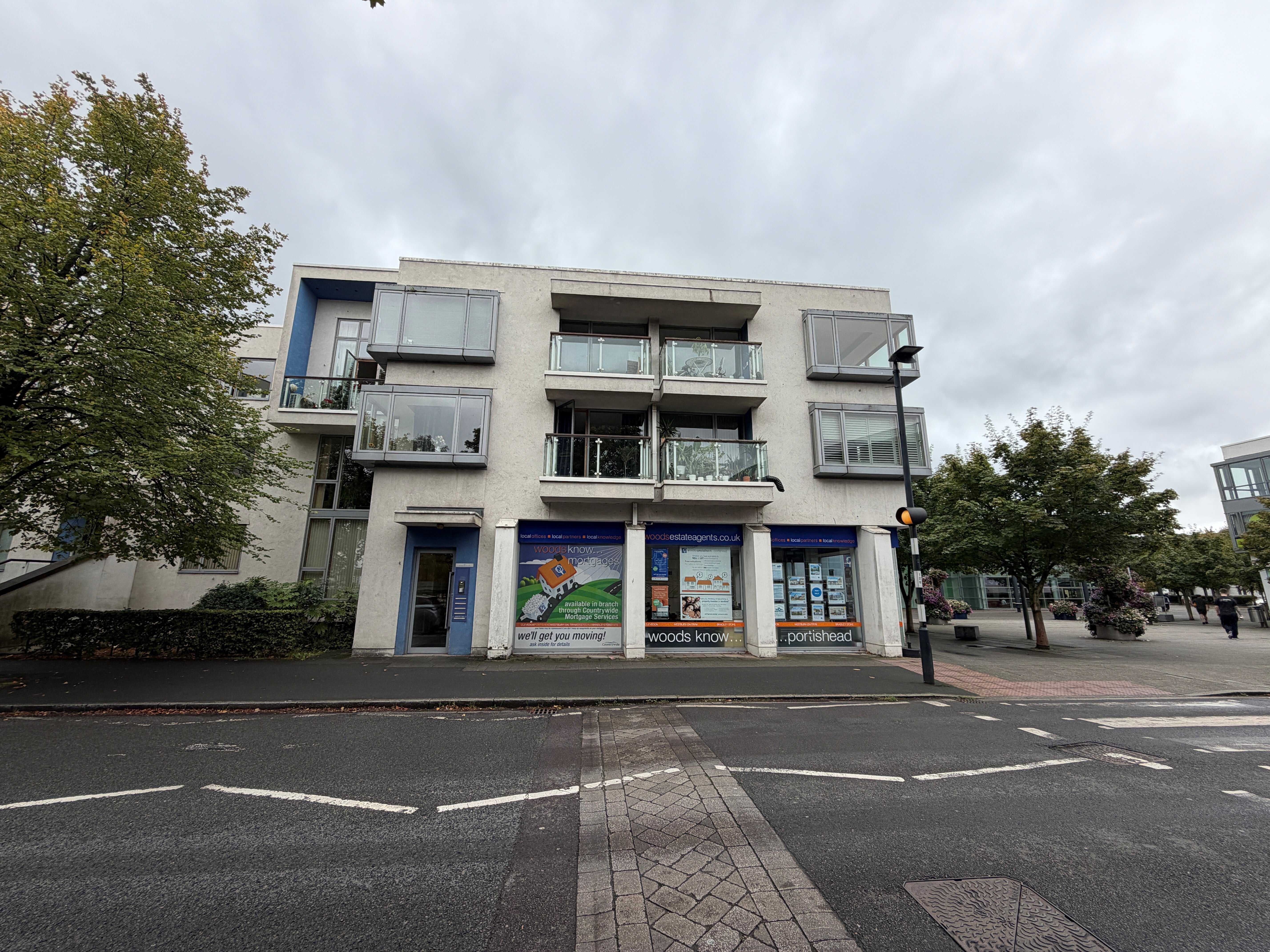 Flat Harbour Road in Bristol