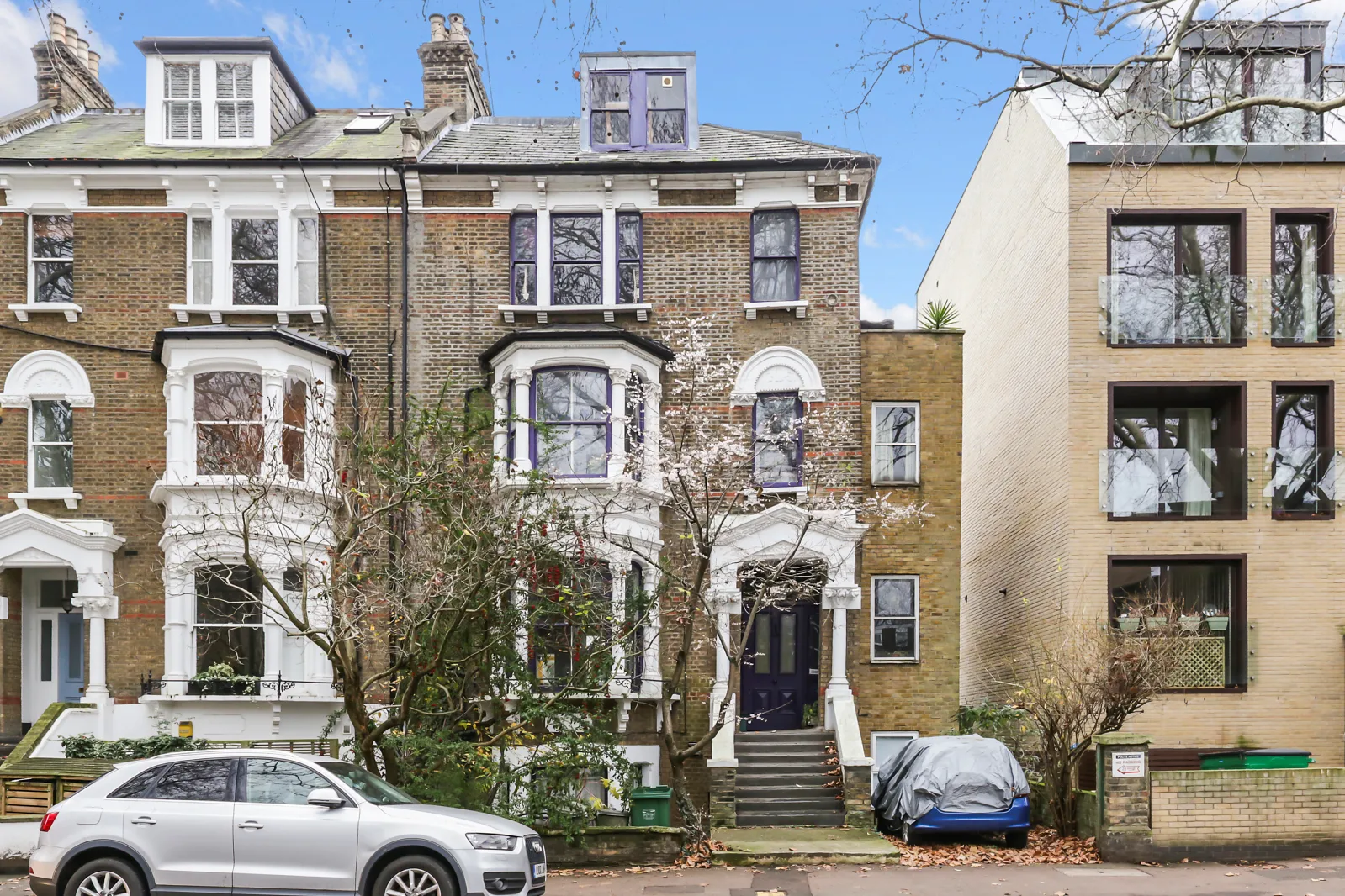 Flat Grosvenor Avenue in Greater London