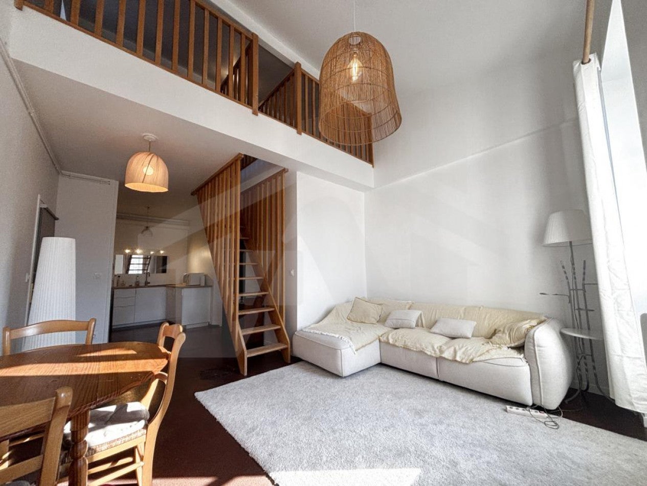 Flat Quai Xavier Jouvin in Grenoble