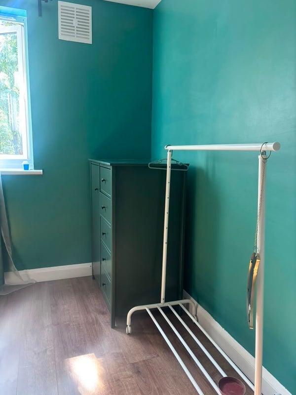 Room Hurst Place in Greater London