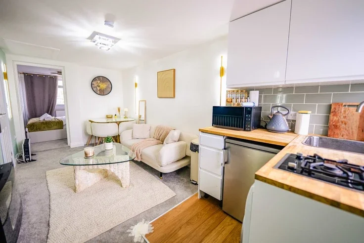 Flat The Heathers in Borough of Spelthorne
