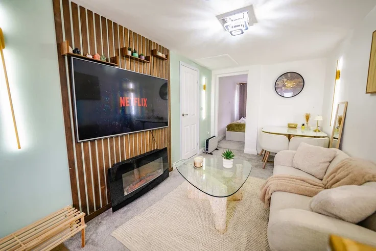 Flat The Heathers in Borough of Spelthorne