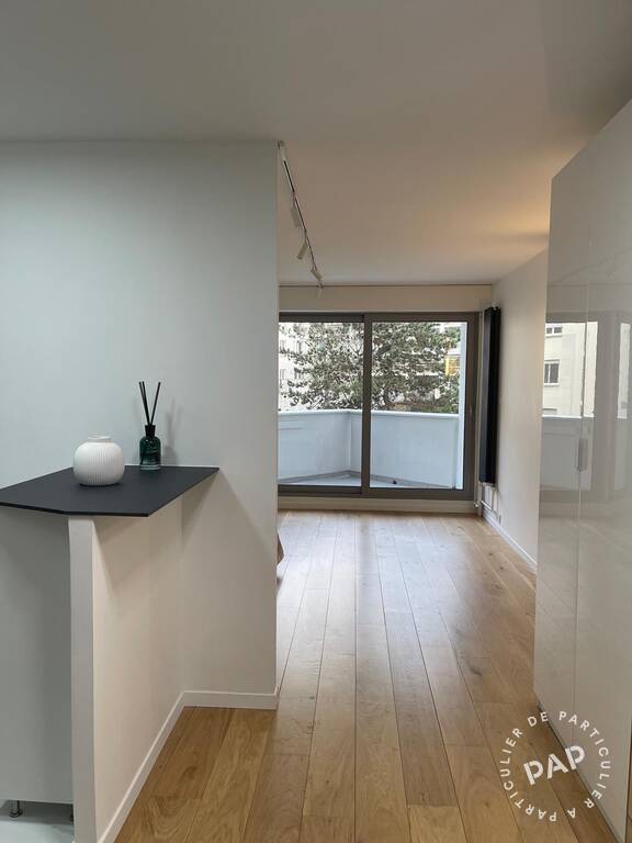 Appartement Place du Maréchal de Lattre de Tassigny à Paris