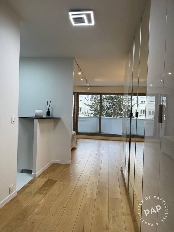 Appartement Place du Maréchal de Lattre de Tassigny à Paris
