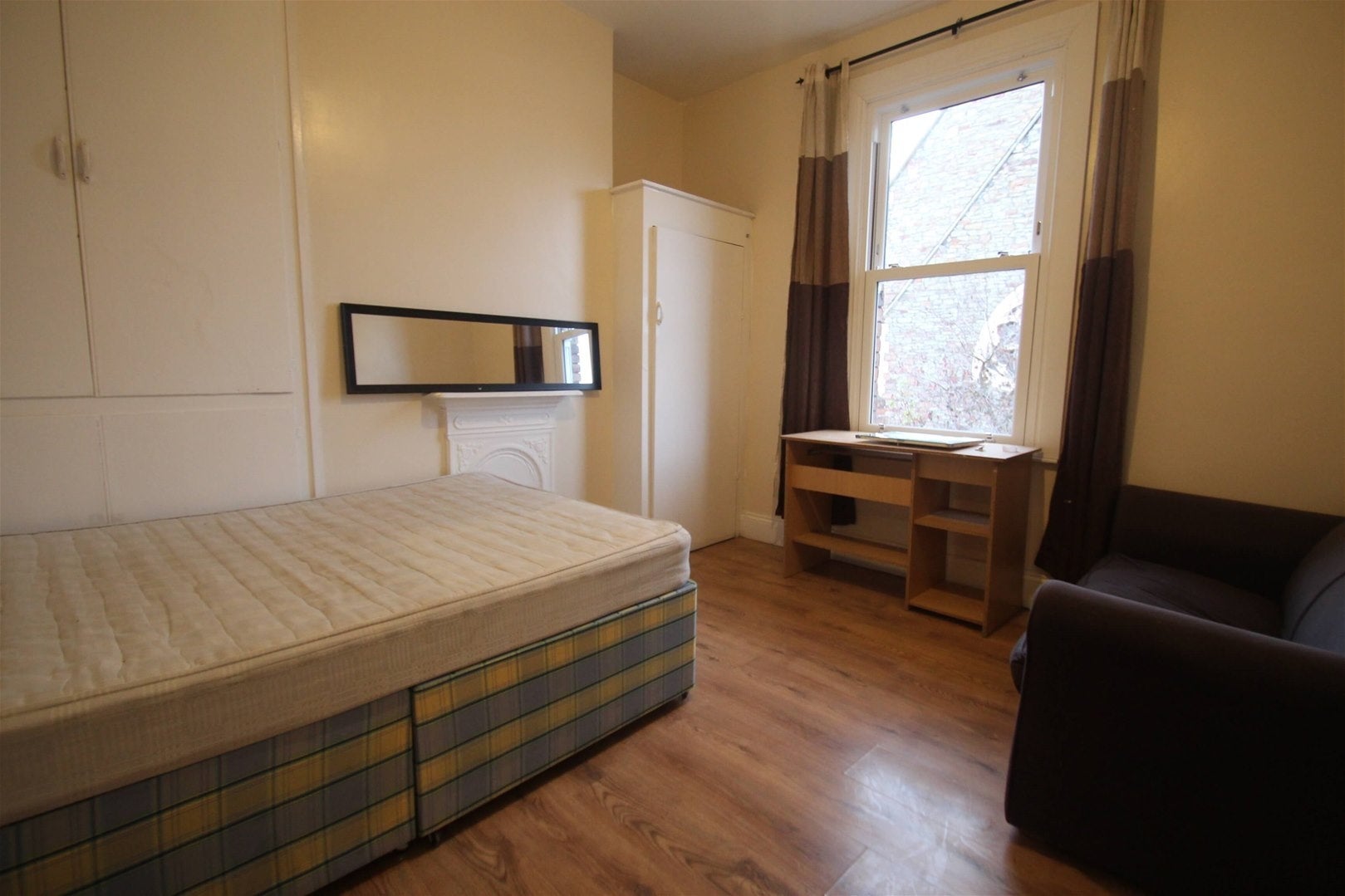 Room Brynland Avenue in Bristol