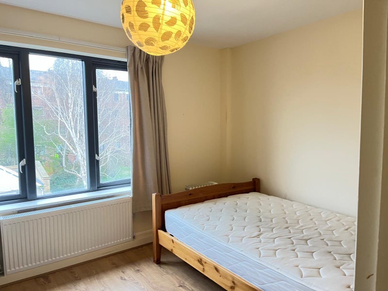 Room Canonbury Street in Greater London