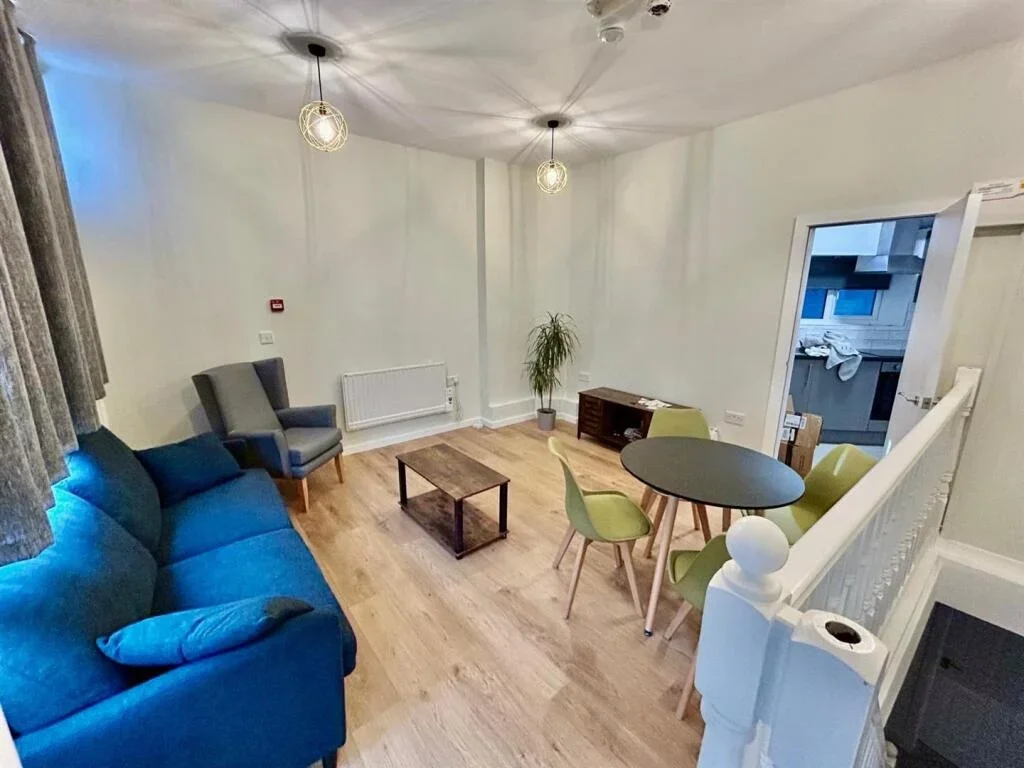 Flat Royal College Street in Greater London