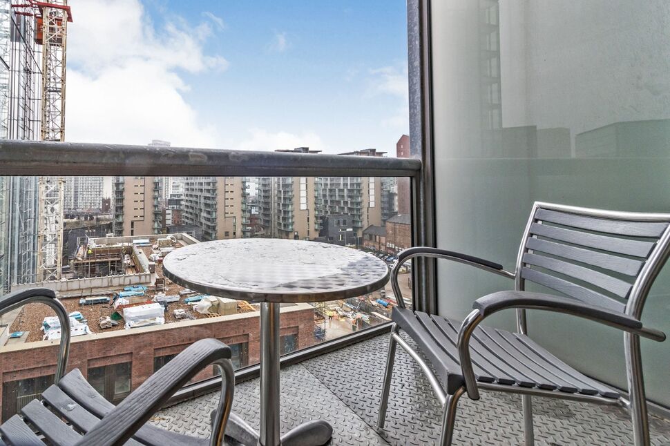 Flat Greengate in Salford