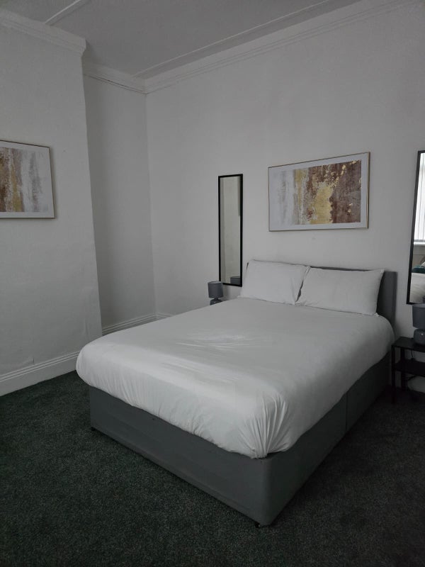 Room Cirencester Street in Sunderland